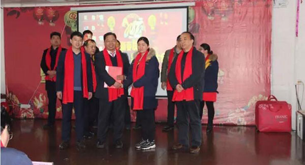 “合作共贏、分享利他”利通液壓2016年度表彰暨春節(jié)聯(lián)歡會(huì)