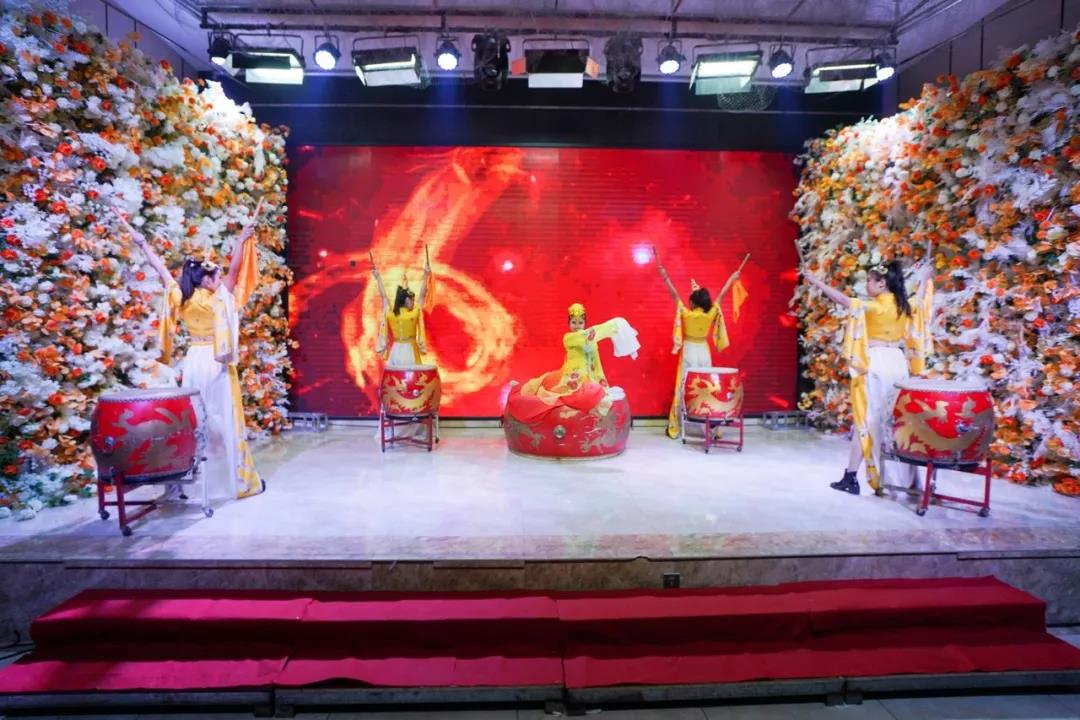 熱烈慶祝利通流體智慧產(chǎn)業(yè)園投產(chǎn)暨十六典圓滿成功